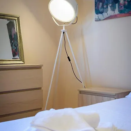 Cosy 2br Flat Near Ampelokipoi Station & Hospitals * Αθήνα