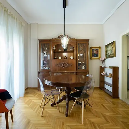 Cosy 2br Flat Near Ampelokipoi Station & Hospitals Athens