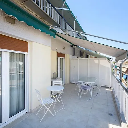 Cosy 2br Flat Near Ampelokipoi Station & Hospitals * Athens